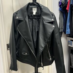 Men’s H&M leather jacket size Large new without tags
